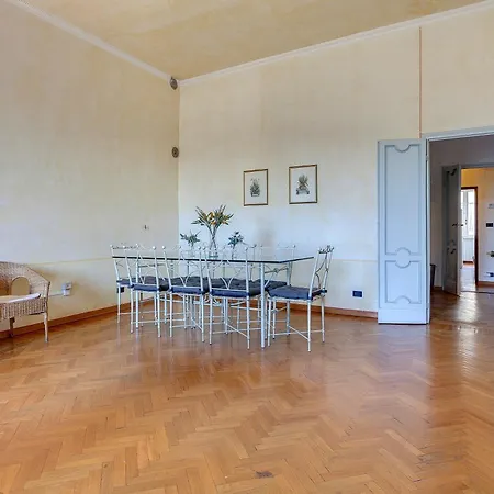 Appartement Serristori 31 *