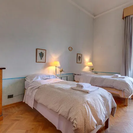 Apartment Serristori 31 *