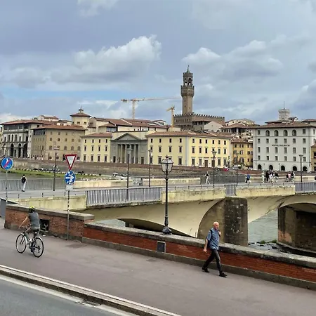 Appartamento Serristori 31 *