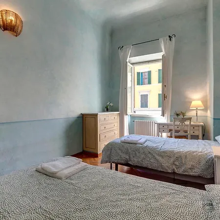 Appartement Serristori 31 *