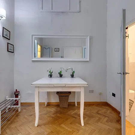 Appartement Serristori 31 *